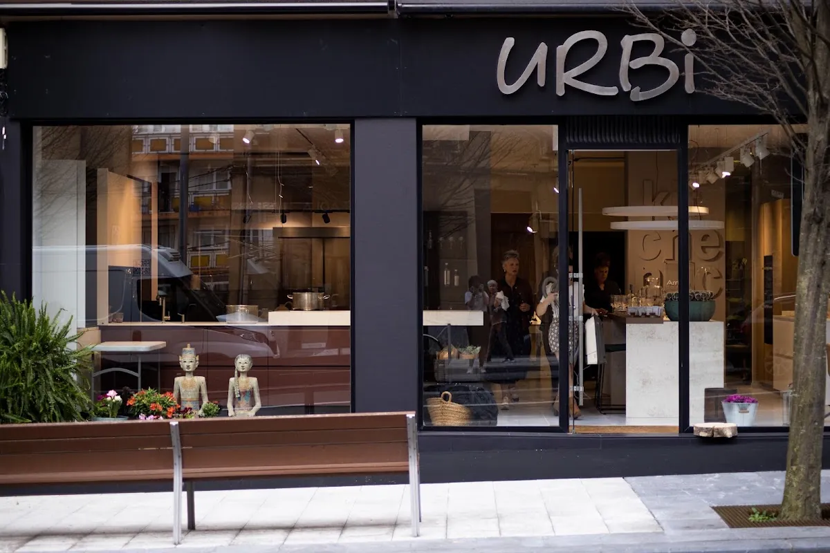 Urbi Sukaldeak | Diseño de cocinas en Irun, tienda de cocinas